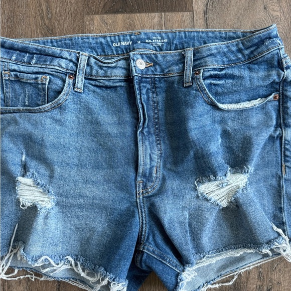 Old Navy OG Straight Jean Shorts. Women’s size 16.  Excellent used condition! - Picture 2 of 5